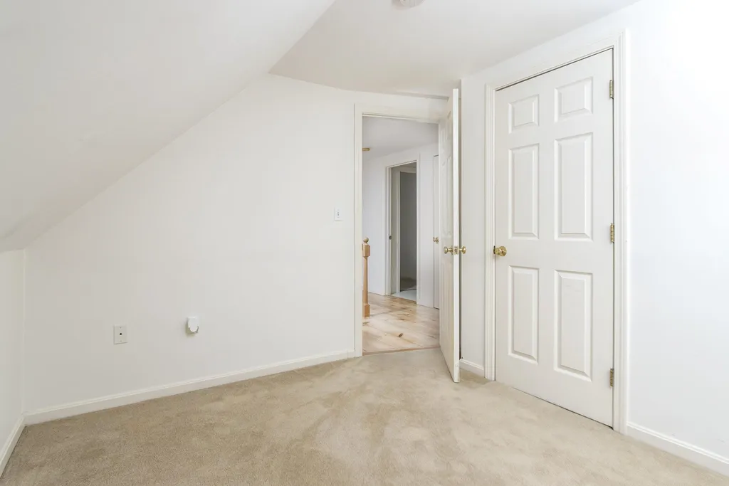 51 Greenfield Road New Boston NH 03070