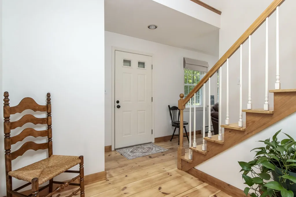 51 Greenfield Road New Boston NH 03070