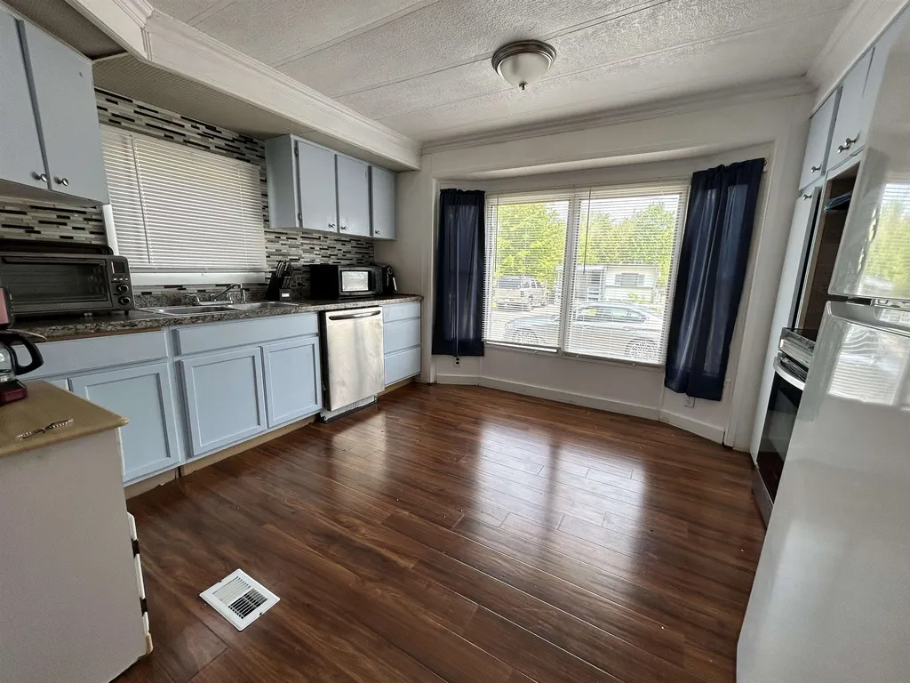 44 Crystal Springs Way Somersworth NH 03878