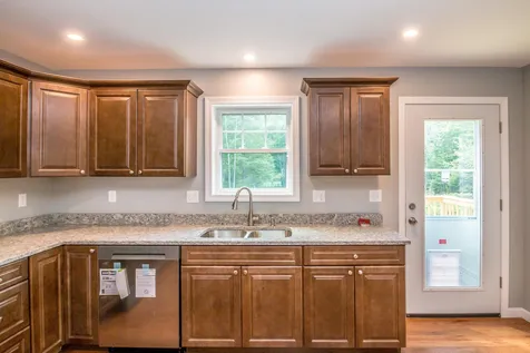 272 Pemigewasset Drive Conway NH 03818