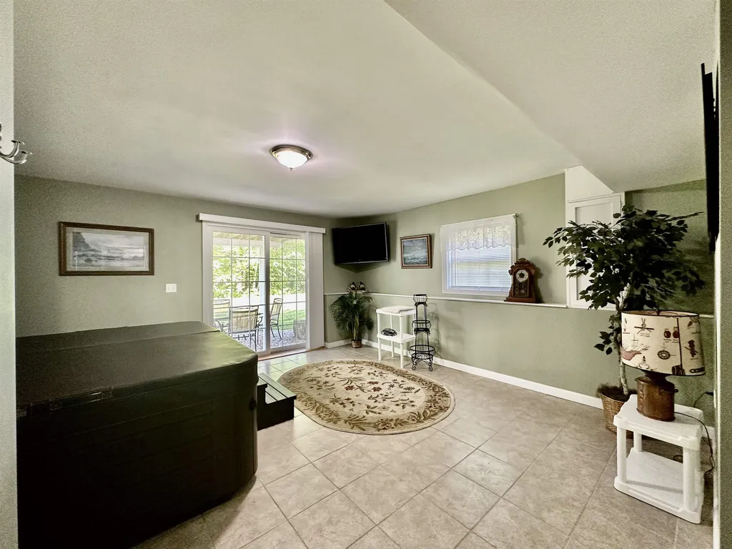 32 Valley Road Alton NH 03809