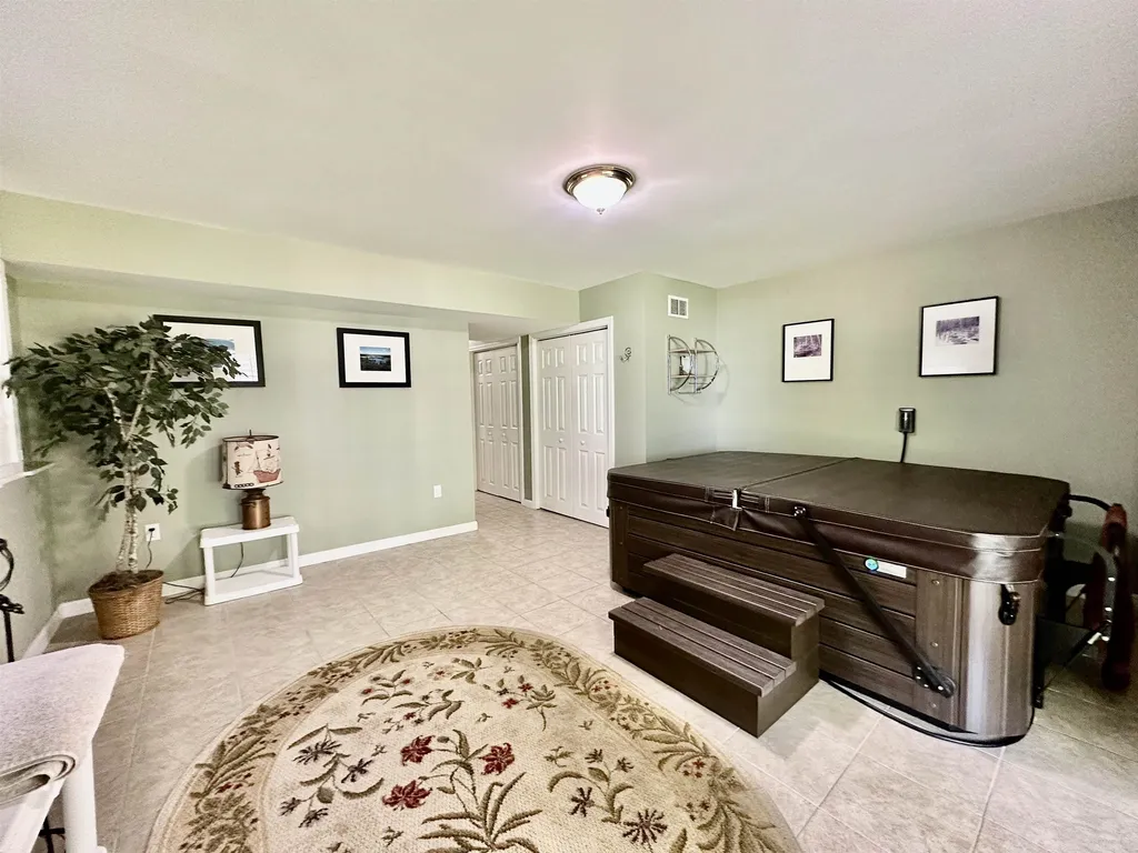 32 Valley Road Alton NH 03809