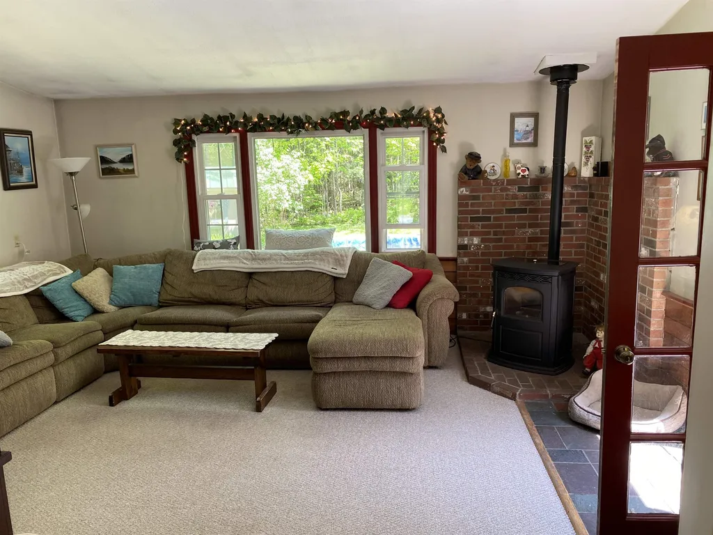 18 Grandview Avenue Lebanon NH 03766