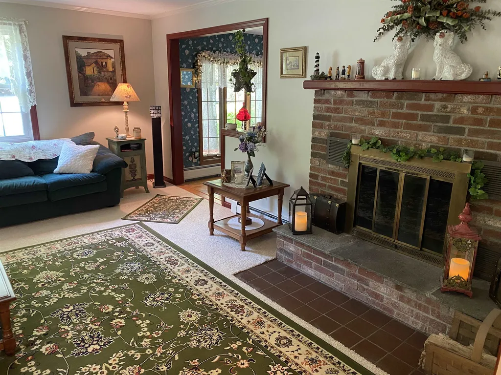 18 Grandview Avenue Lebanon NH 03766