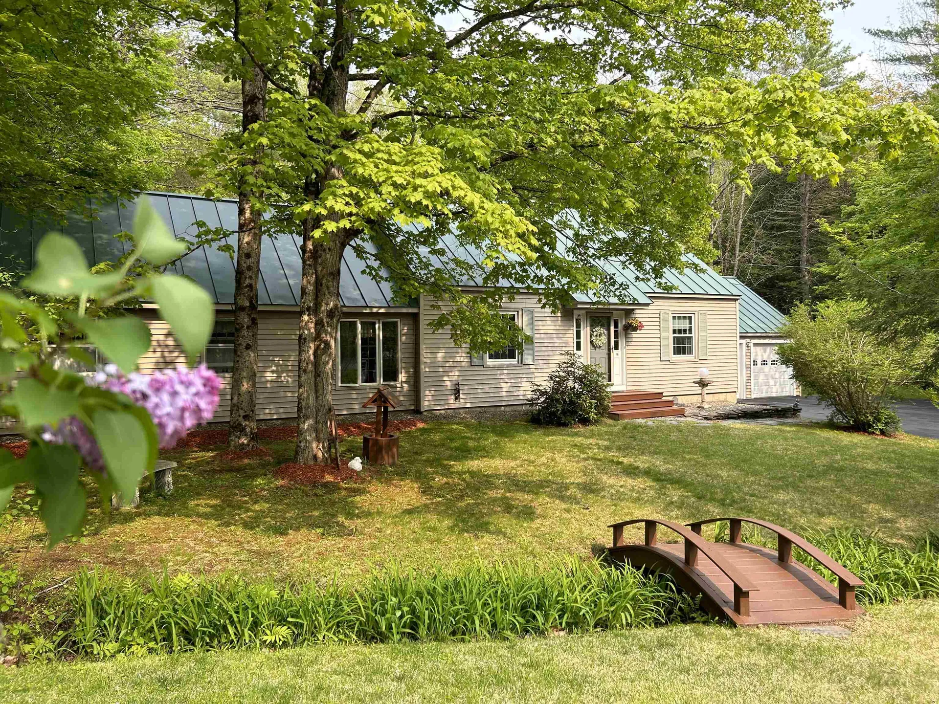 18 Grandview Avenue Lebanon NH 03766