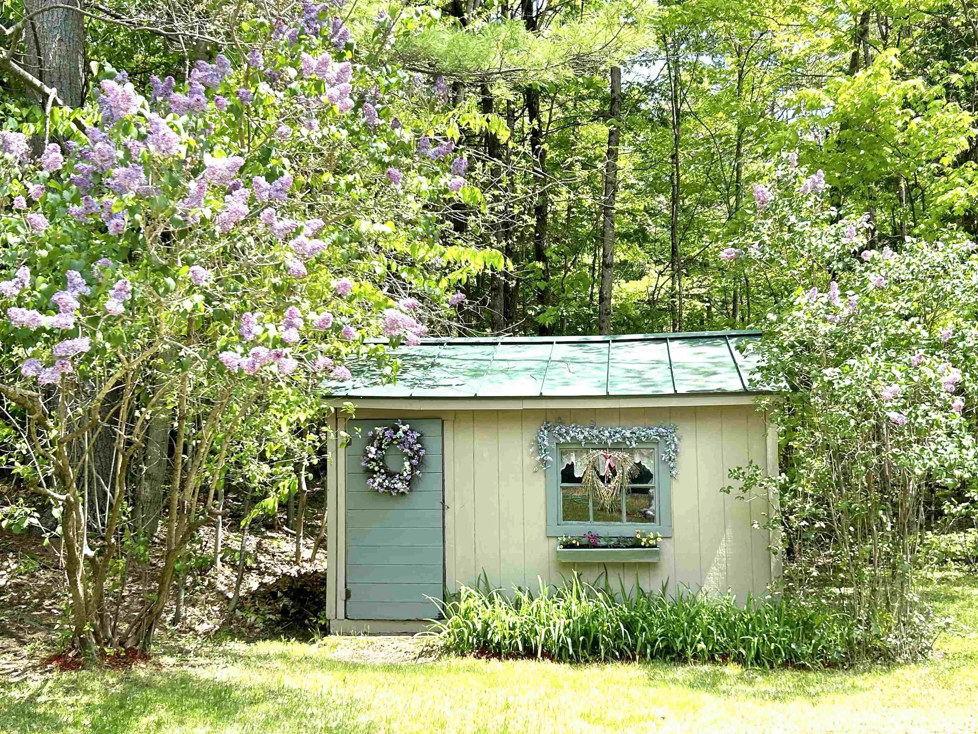 18 Grandview Avenue Lebanon NH 03766