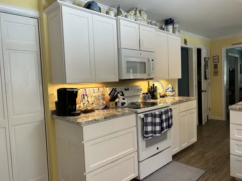 18 Grandview Avenue Lebanon NH 03766