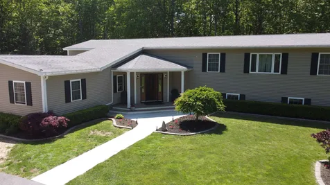 53 Mast Road Epping NH 03042