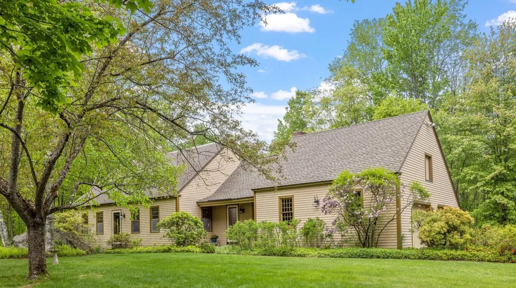 84 Gage Hill Road Hopkinton NH 03229
