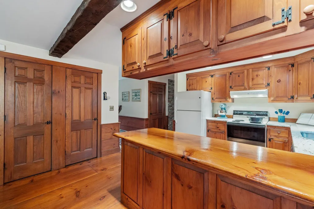 84 Gage Hill Road Hopkinton NH 03229