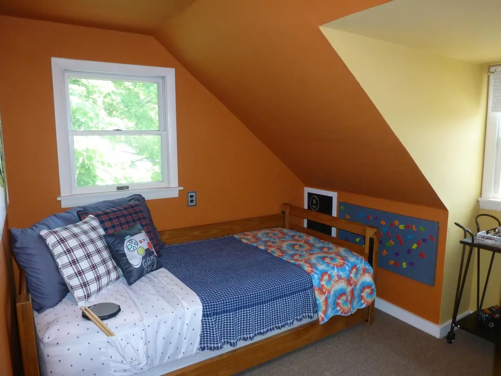 83 Washington Street Rochester NH 03867-1839