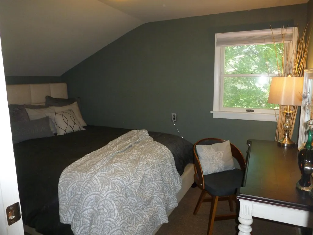 83 Washington Street Rochester NH 03867-1839