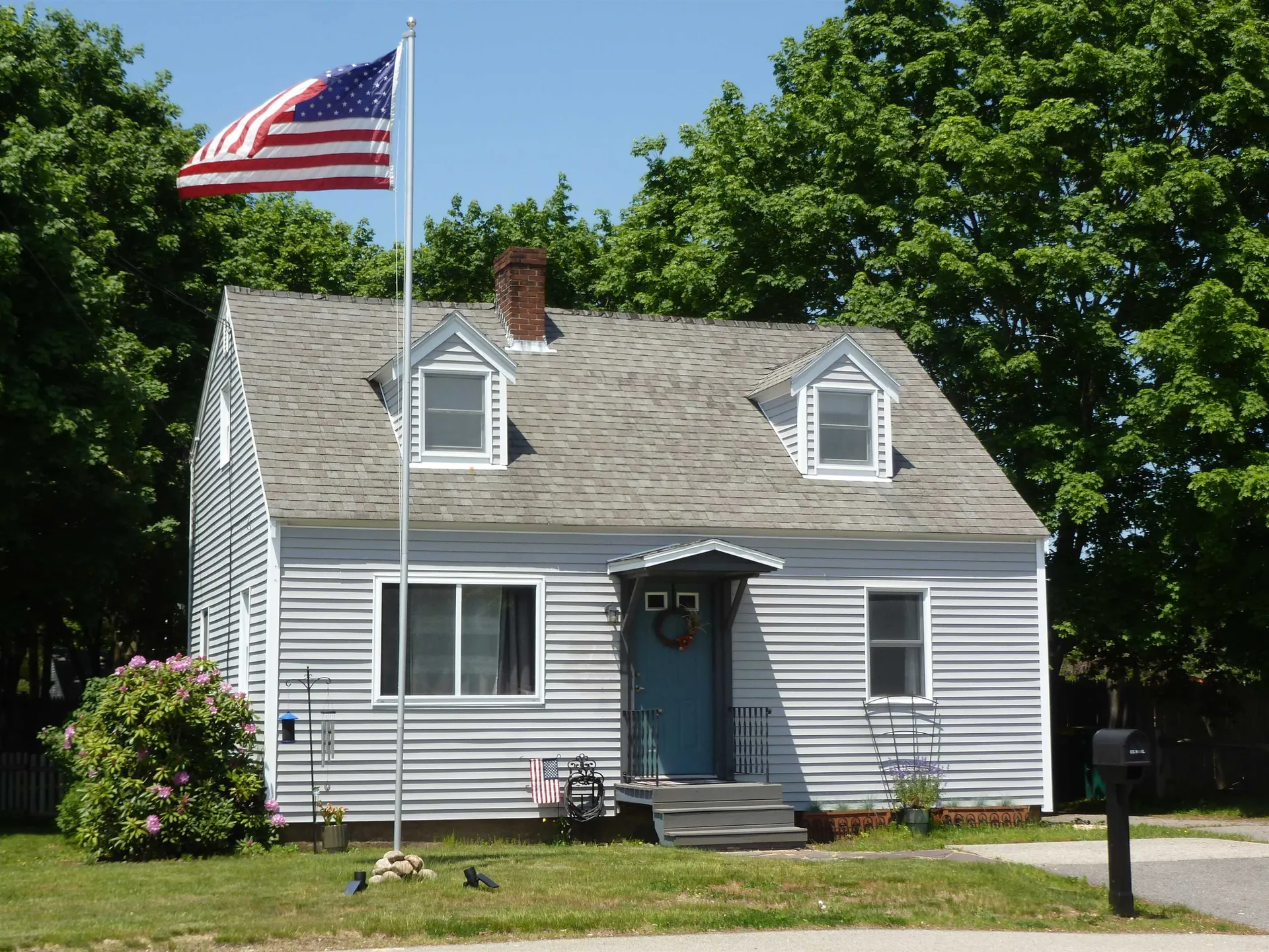 83 Washington Street Rochester NH 03867-1839