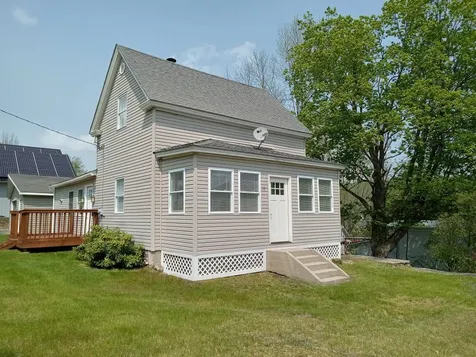 16 Second Street Gorham NH 03581