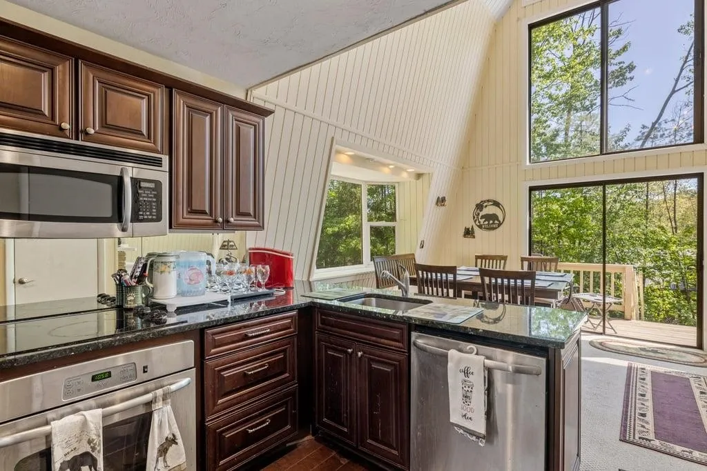132 Holiday Hills Drive Bristol NH 03222