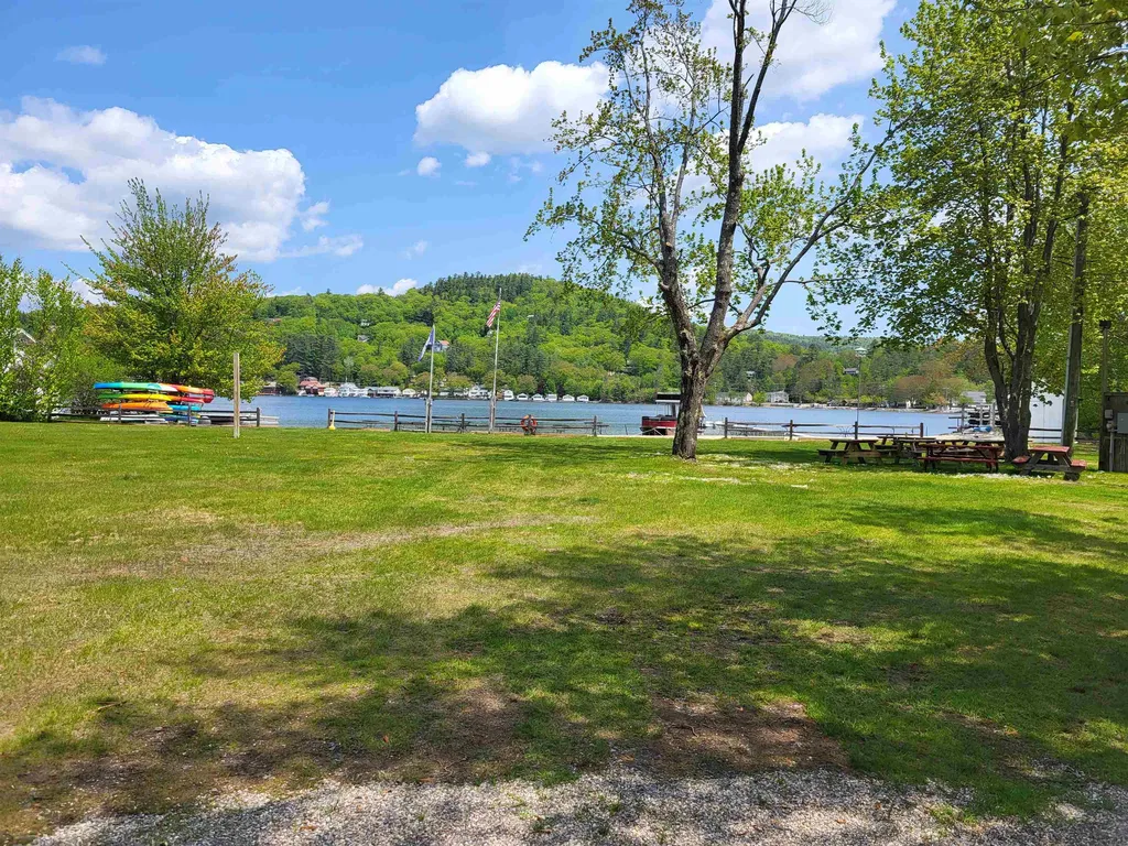 132 Holiday Hills Drive Bristol NH 03222