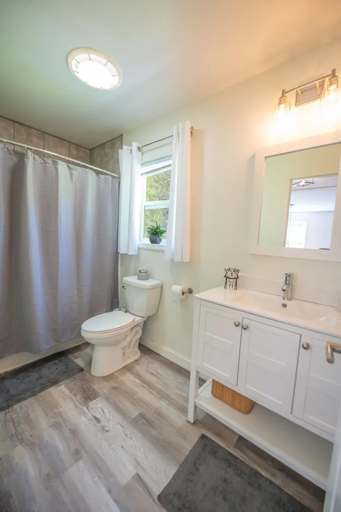 88 Peter's Lane Wardsboro VT 05355