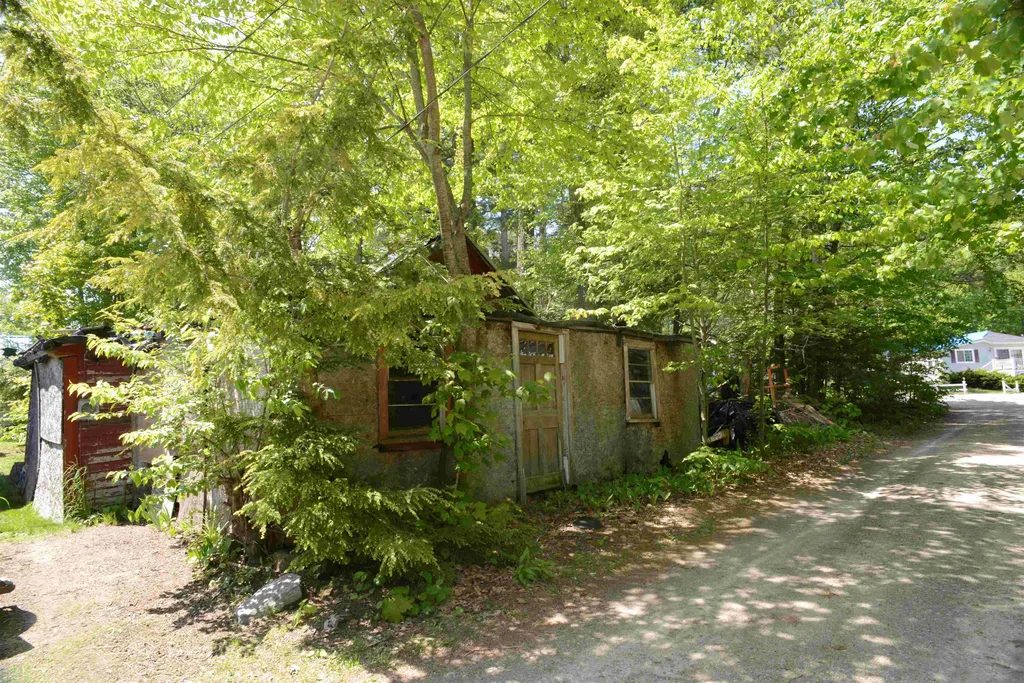 6 Pleasant View Avenue Northwood NH 03261