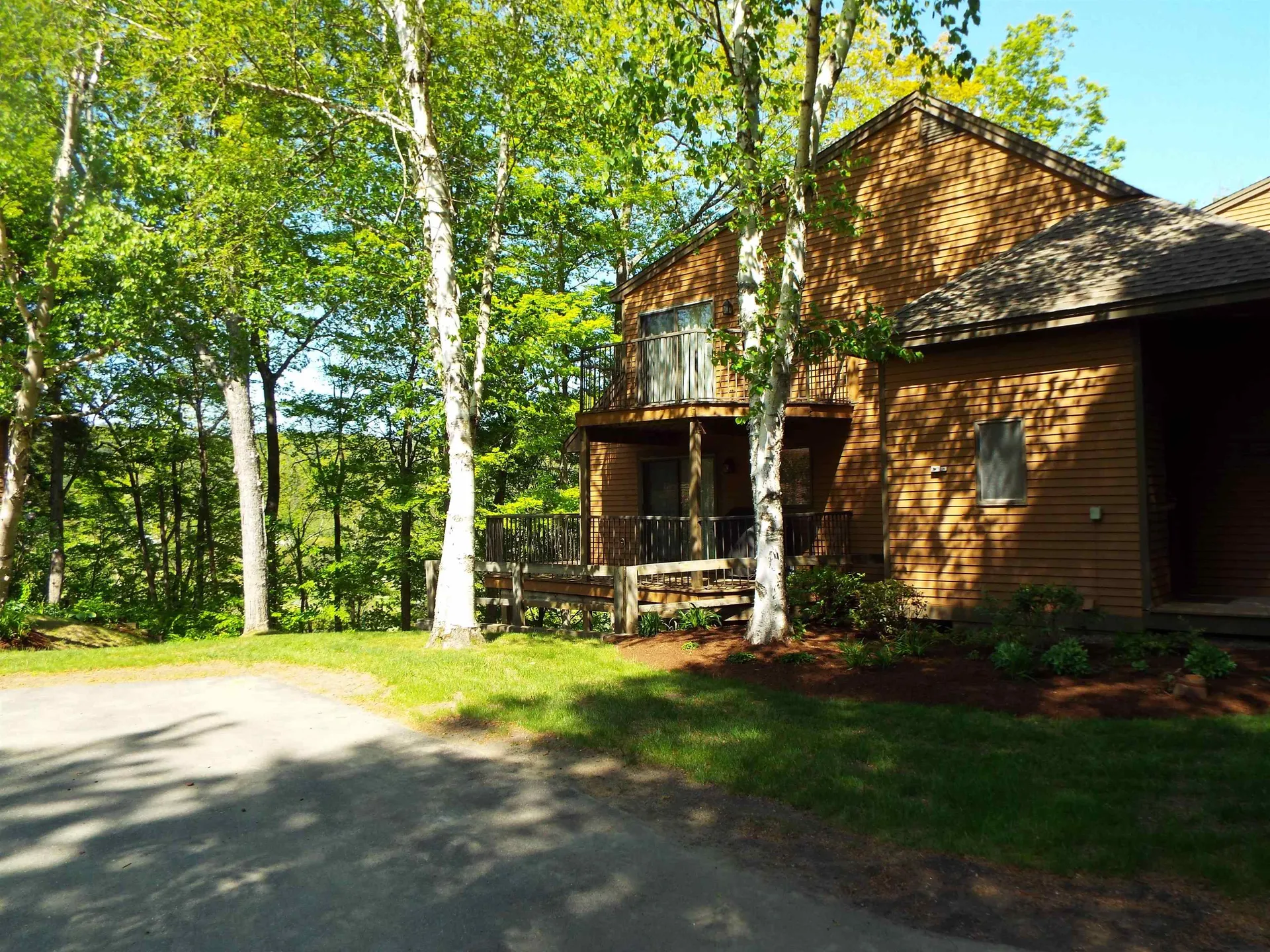 1140 Murphy's Road Hartford VT 05059