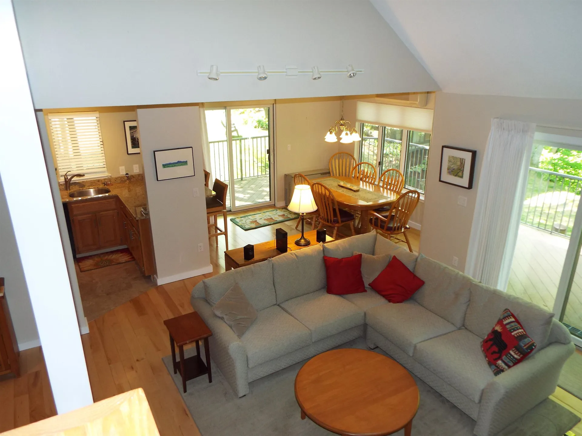 1140 Murphy's Road Hartford VT 05059