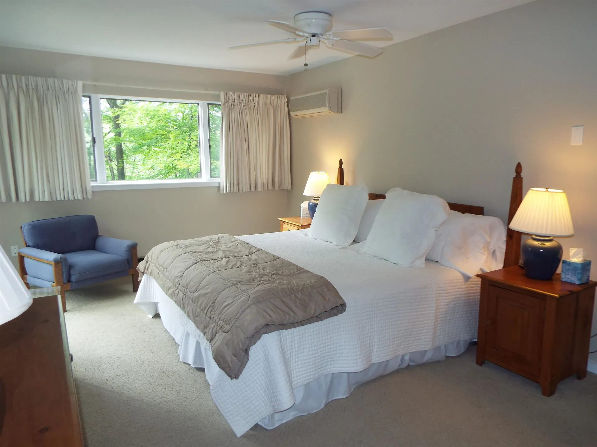 1140 Murphy's Road Hartford VT 05059