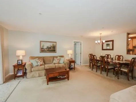 20 Ledgewood Hills Drive Nashua NH 03062