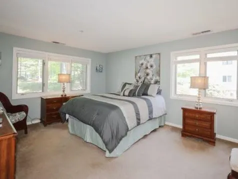 20 Ledgewood Hills Drive Nashua NH 03062