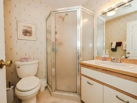 20 Ledgewood Hills Drive Nashua NH 03062