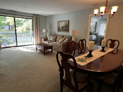20 Ledgewood Hills Drive Nashua NH 03062