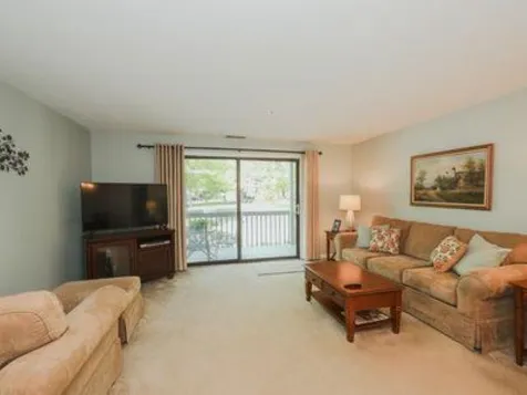 20 Ledgewood Hills Drive Nashua NH 03062