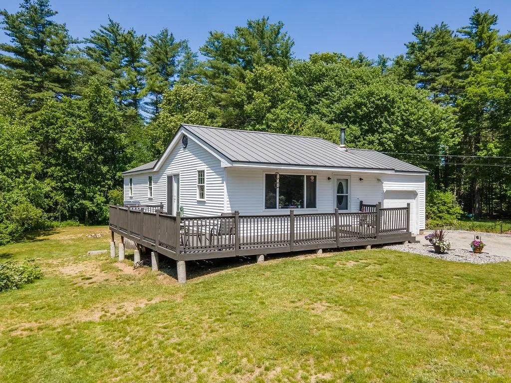 7a Tamarack Lane Raymond NH 03077