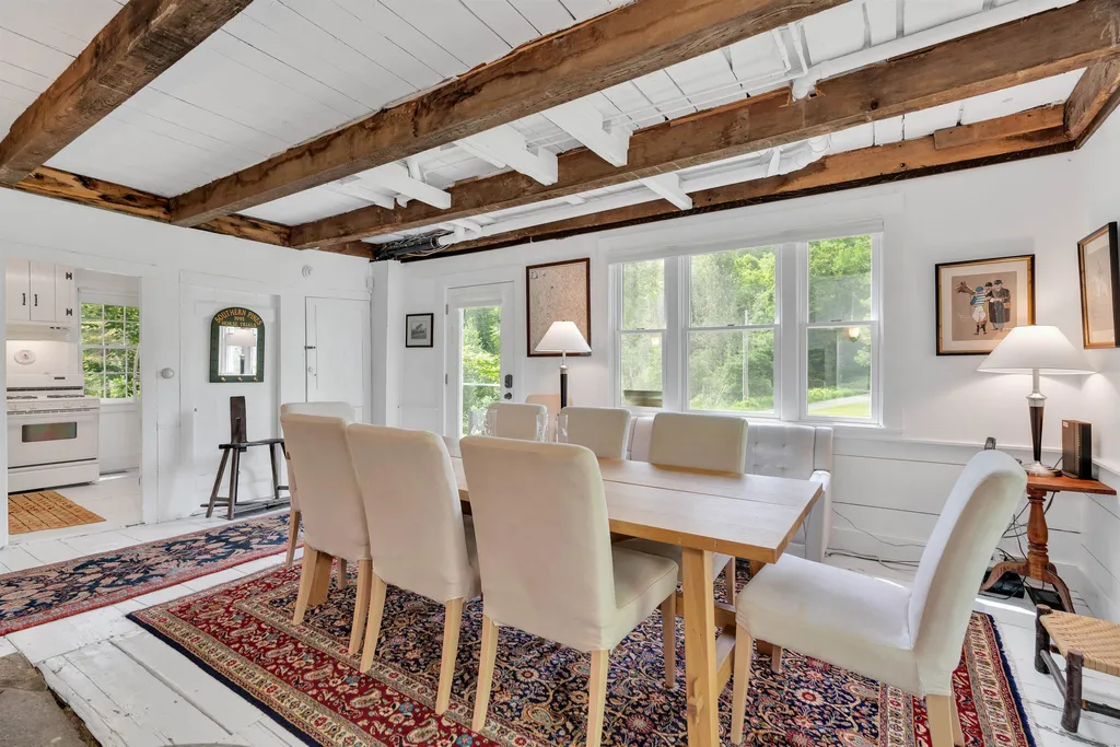 1157 Blackmer Road Pomfret VT 05067