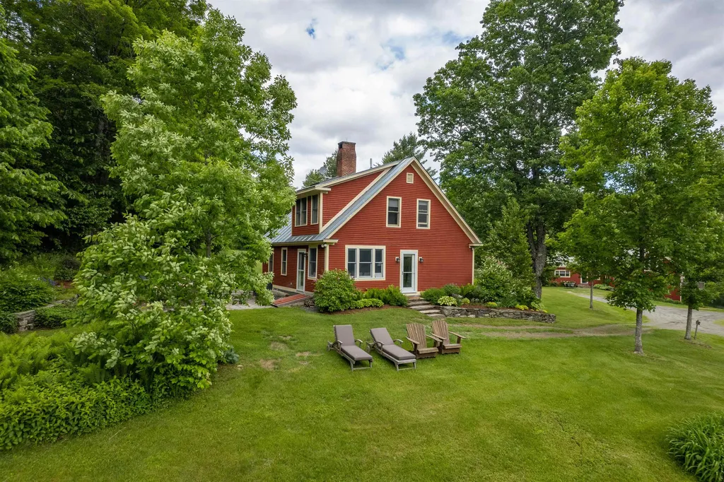 1157 Blackmer Road Pomfret VT 05067