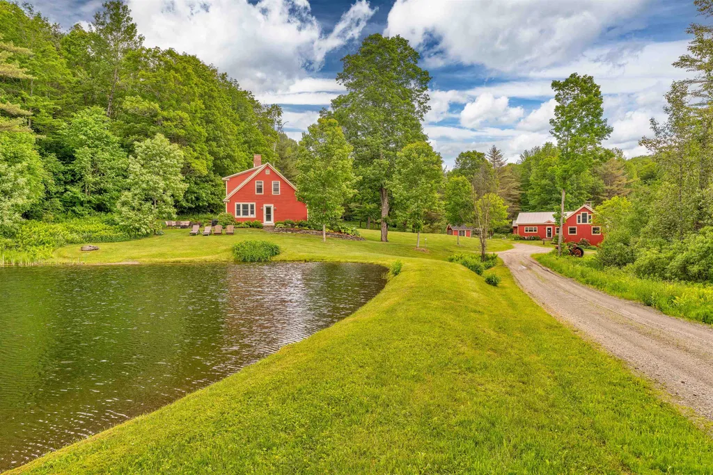 1157 Blackmer Road Pomfret VT 05067