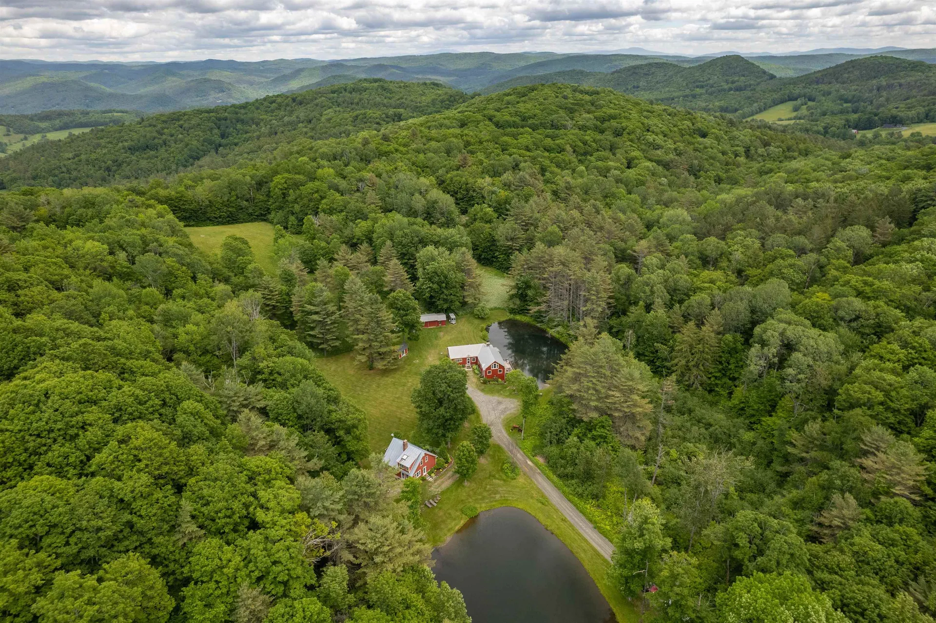 1157 Blackmer Road Pomfret VT 05067