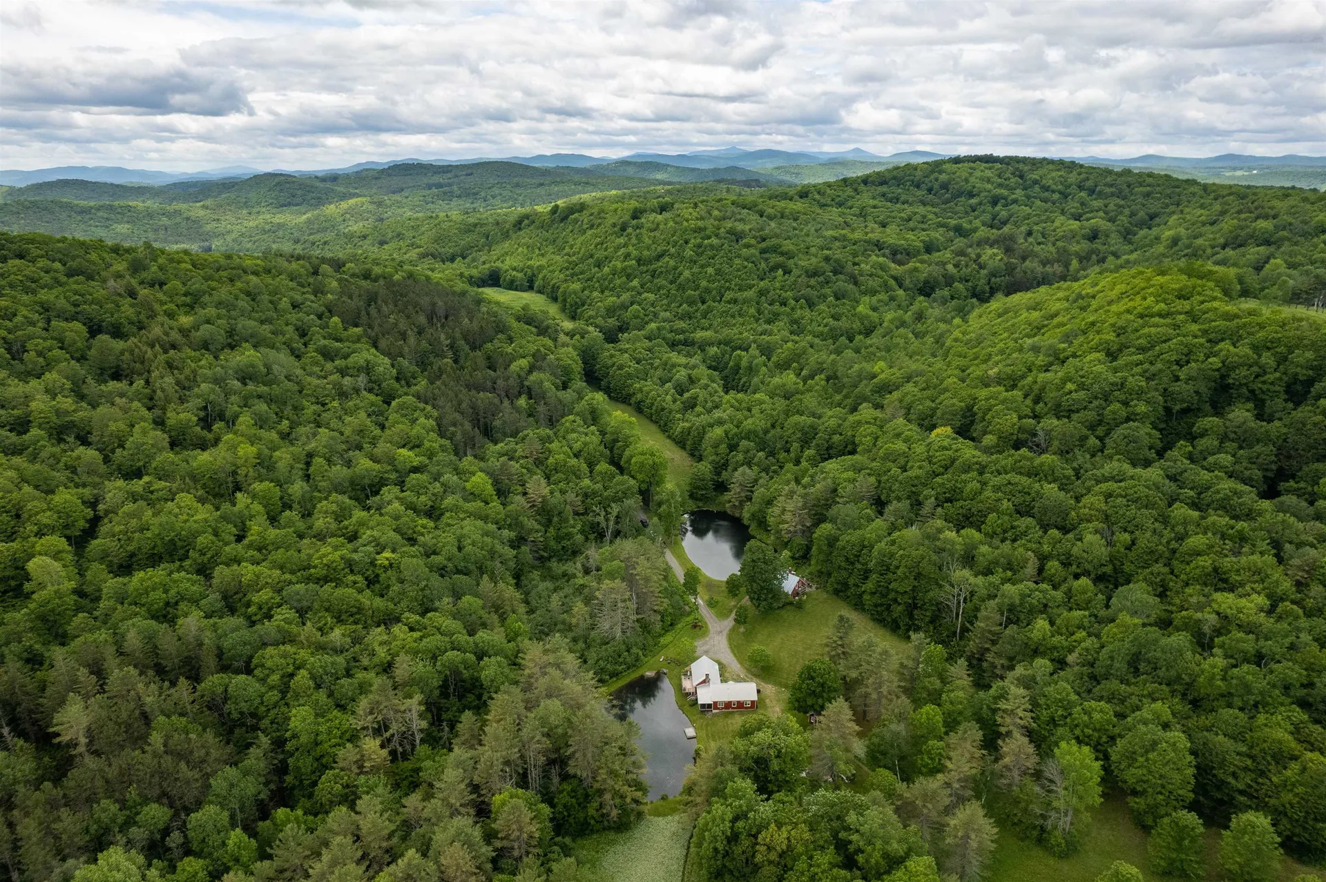1157 Blackmer Road Pomfret VT 05067