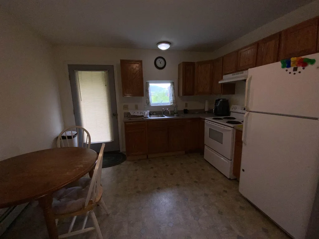 9 Ammonoosuc Road Haverhill NH 03785