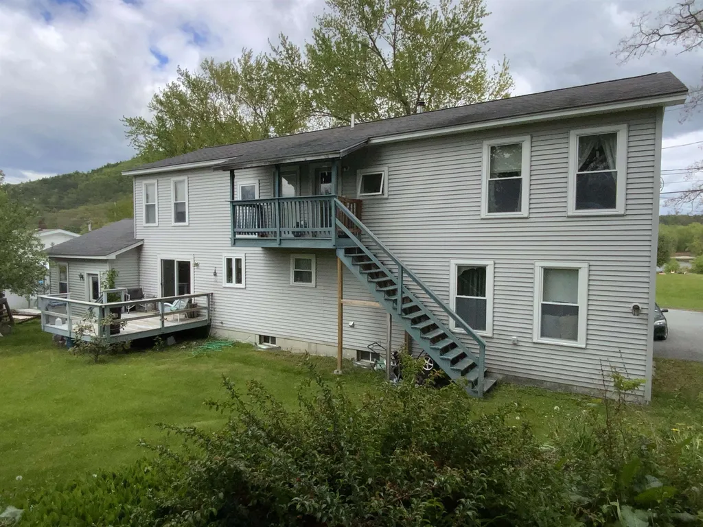9 Ammonoosuc Road Haverhill NH 03785