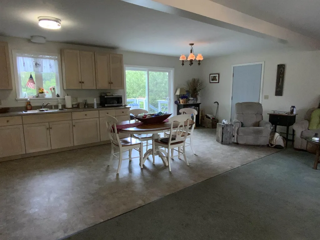 9 Ammonoosuc Road Haverhill NH 03785