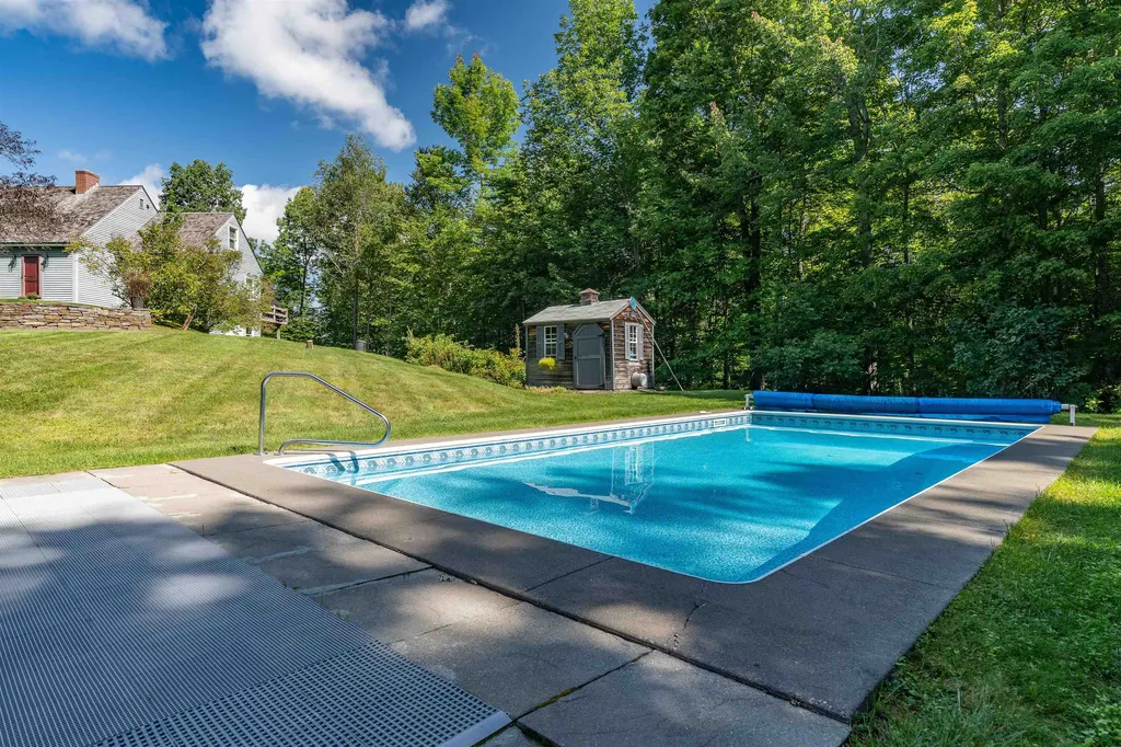 1214 Gulf Road Barnard VT 05031