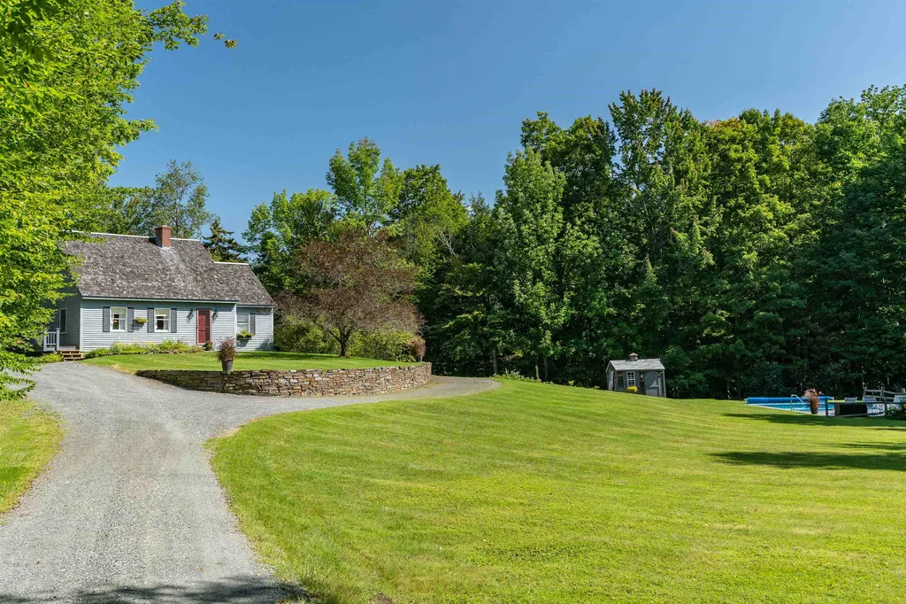 1214 Gulf Road Barnard VT 05031