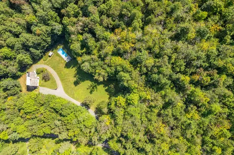 1214 Gulf Road Barnard VT 05031