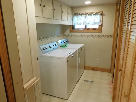 83 Livermore Road Holderness NH 03245