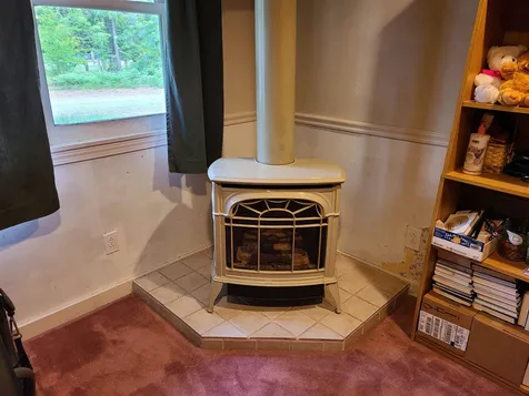83 Livermore Road Holderness NH 03245