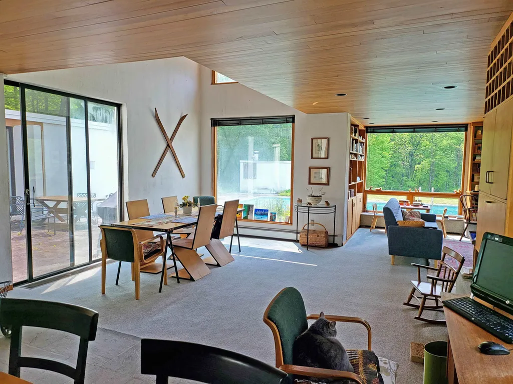 192 Hill Road Brookline VT 05345