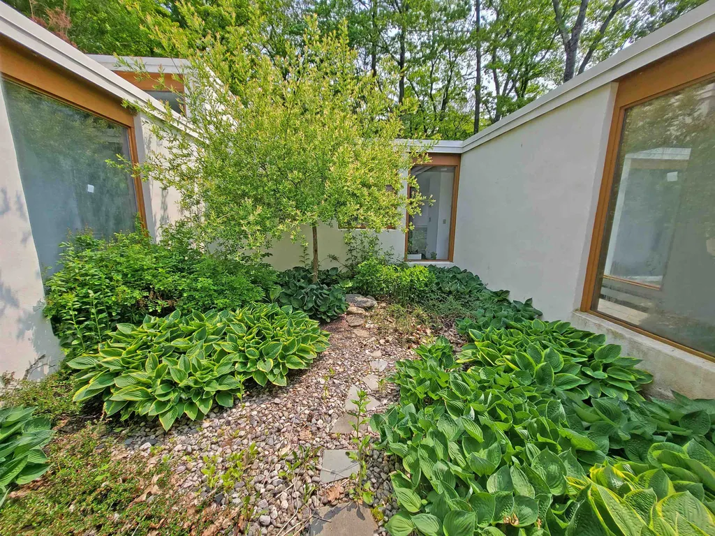 192 Hill Road Brookline VT 05345