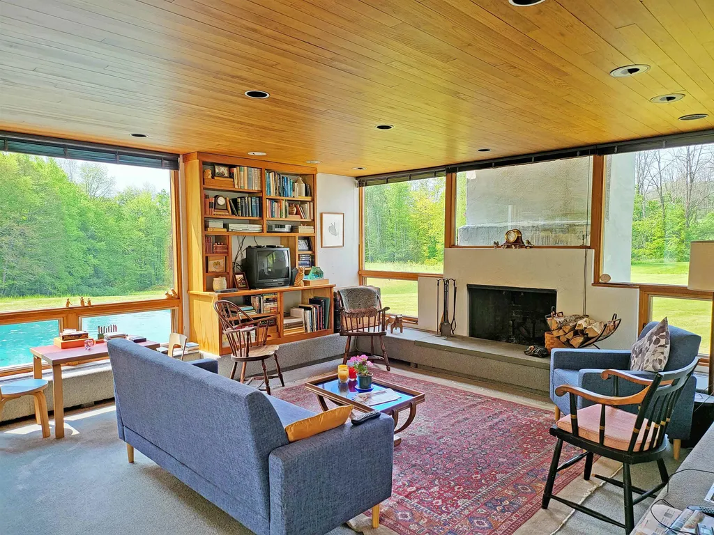 192 Hill Road Brookline VT 05345