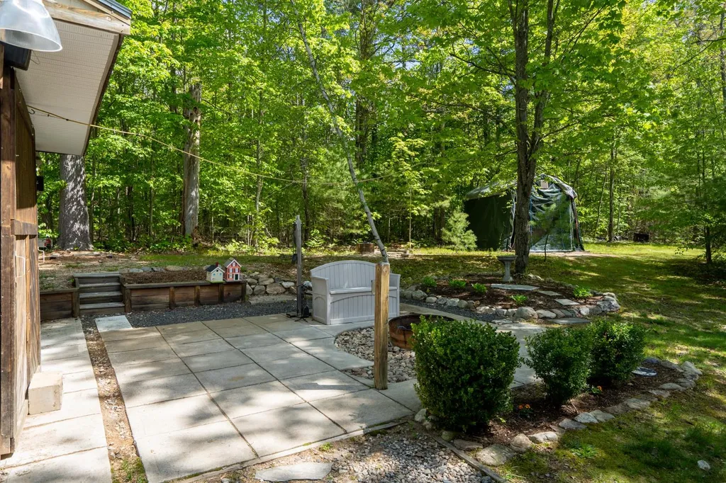 79 Bryant Road Tamworth NH 03886