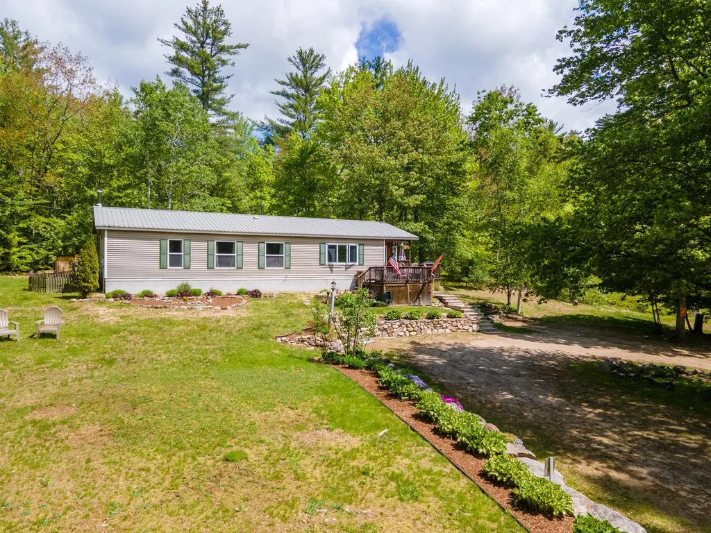 79 Bryant Road Tamworth NH 03886