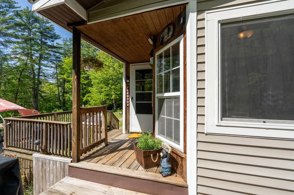 79 Bryant Road Tamworth NH 03886